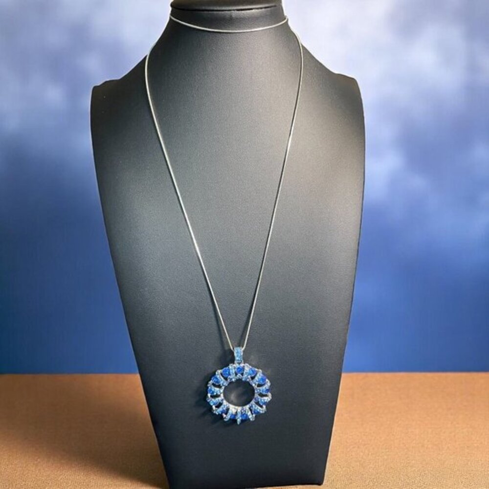 Blue Rhinestone Circle Pendant Necklace Silver Chain Sparkle‎ Jewelry Party Gift